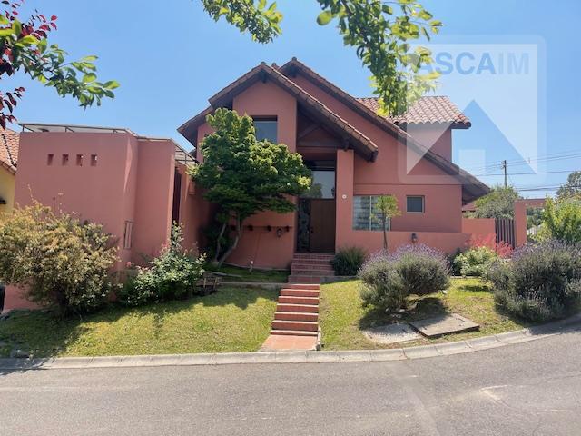 Casa Comuna La Reina
